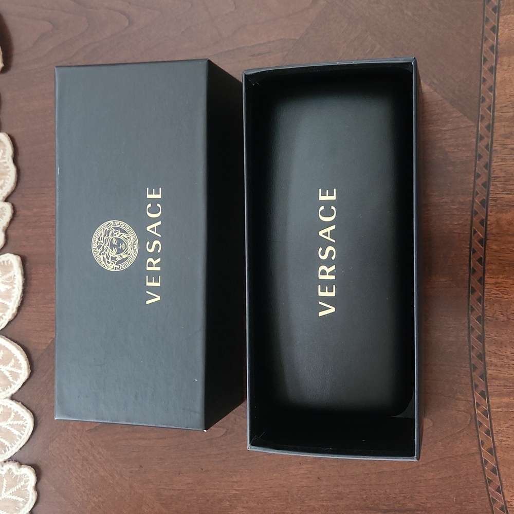 Versace Black and Gold Sunglass Case/Box/Cloth - Picture 5 of 5